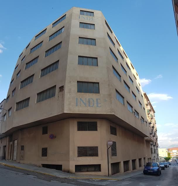 Vista exterior de Edifici en venda en L'Olleria