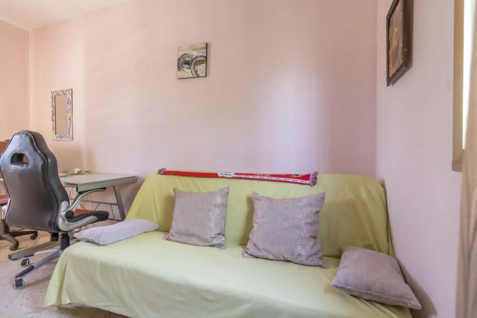 Schlafzimmer von Haus oder Chalet zum Verkauf in Espartinas mit Klimaanlage, Terrasse und Schwimmbad