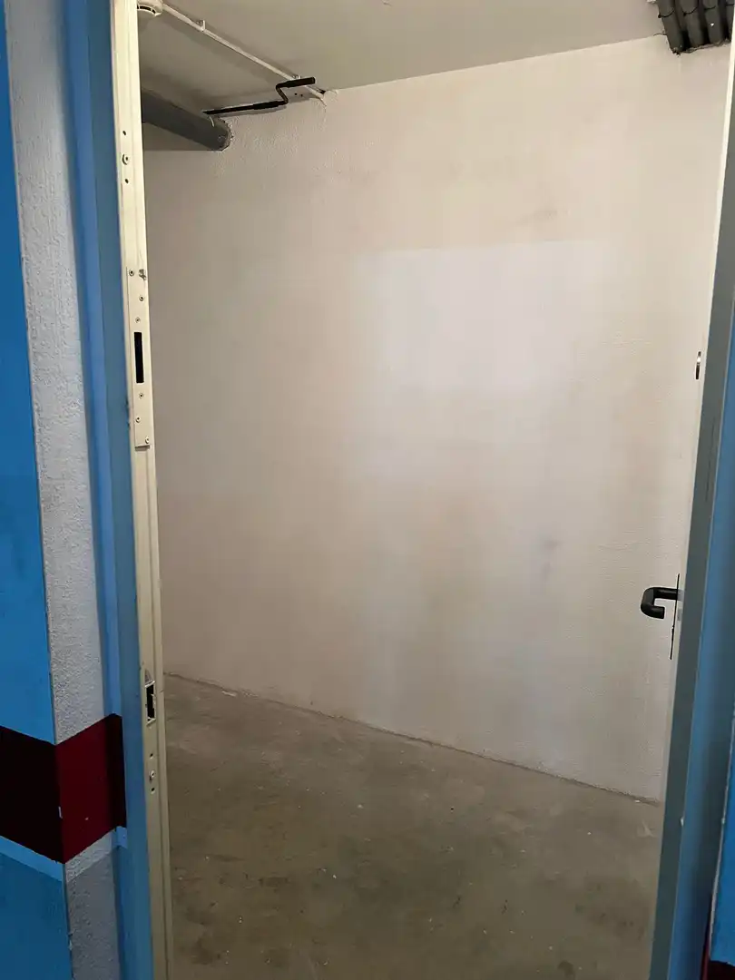 Garatge de lloguer a MONTEVIDEO, 66, Califòrnia - Santa Madrona