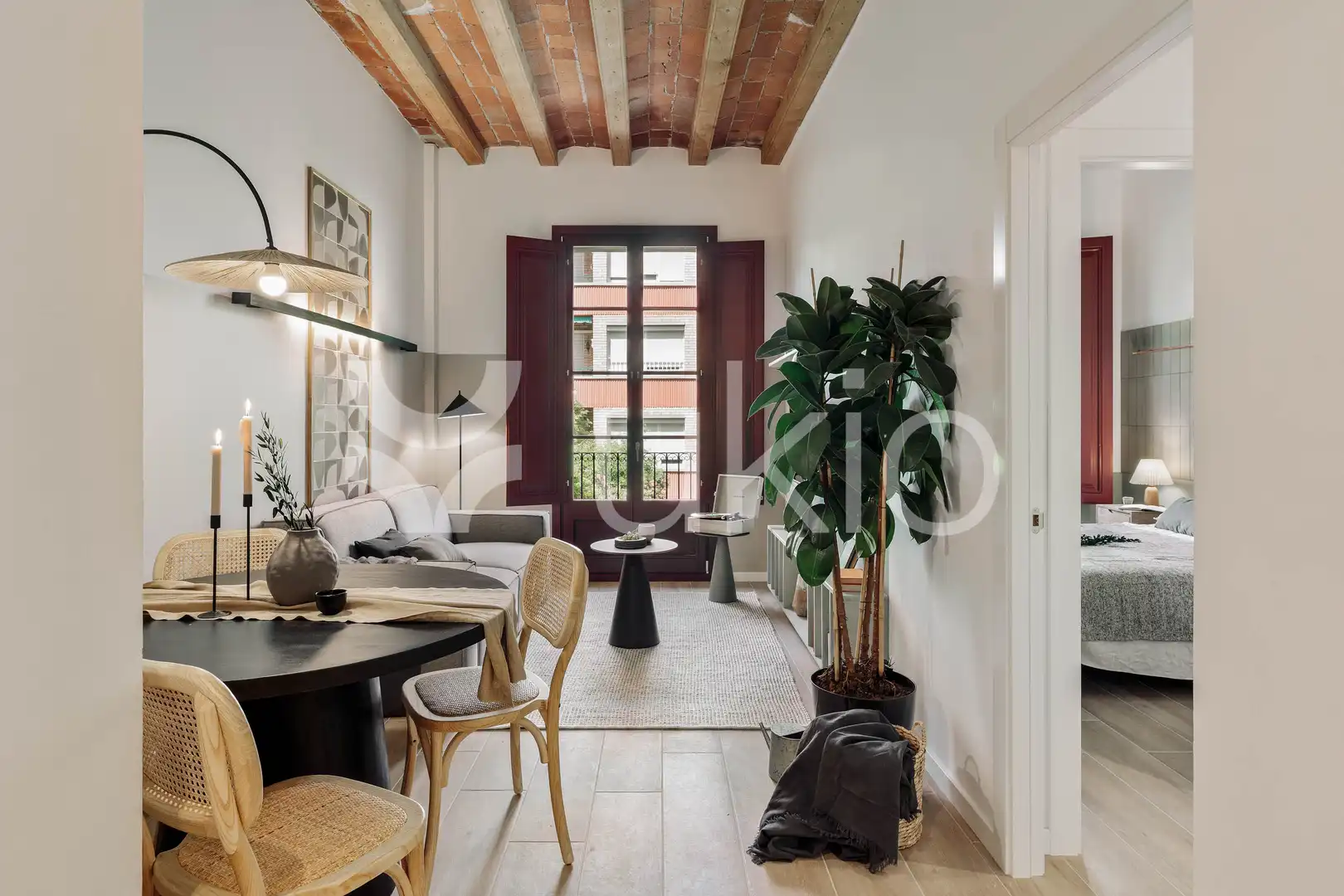 Apartamento con terraza en alquiler en Carrer de Floridablanca, imagen 2
