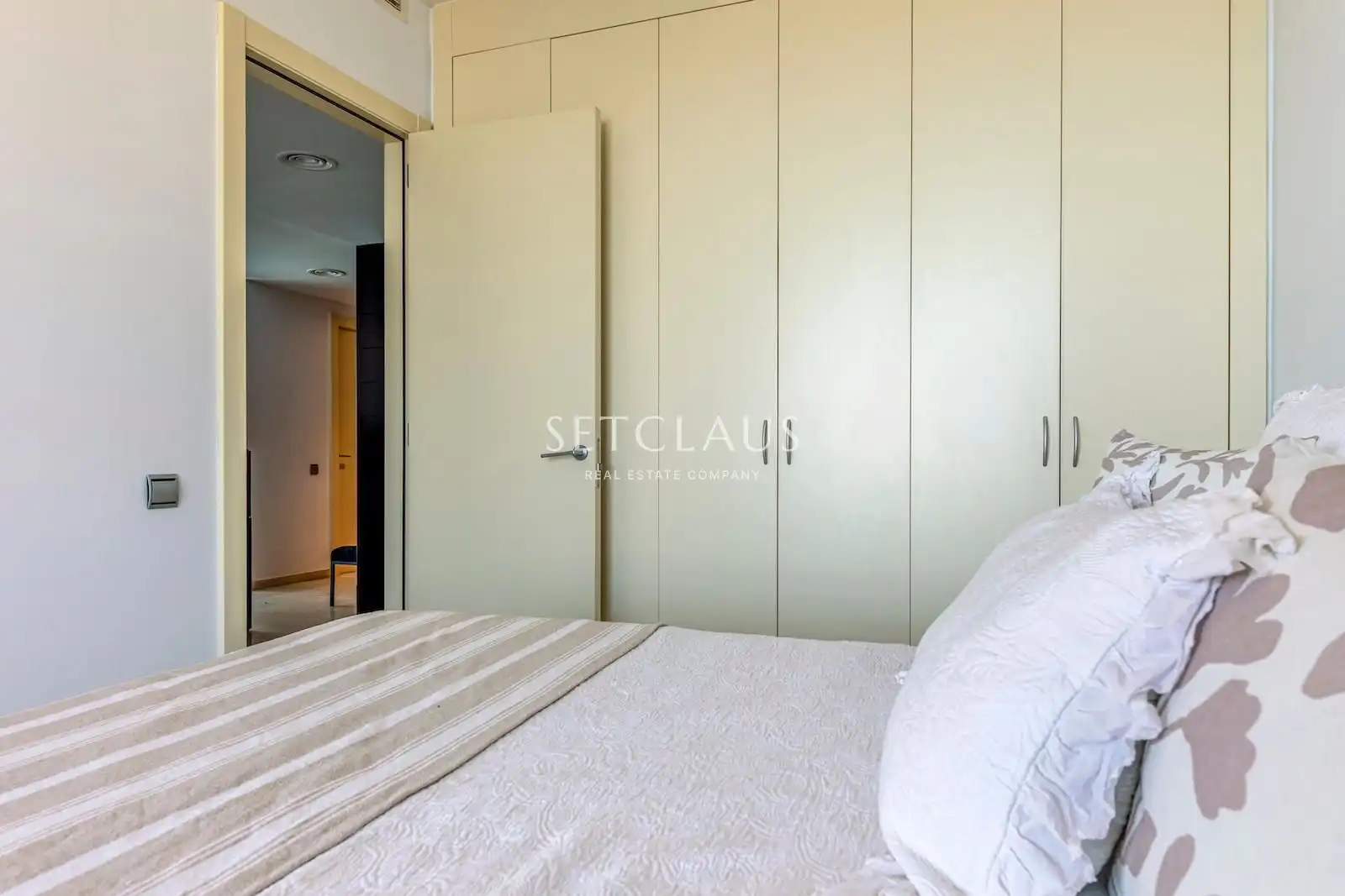 Habitación de Piso en venta en Barcelona con Aire acondicionado, Calefacción y Terraza