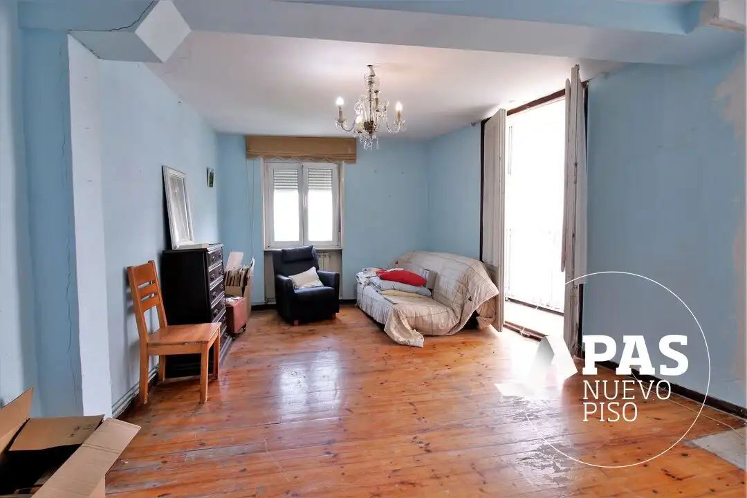 Wohnzimmer von Wohnung zum Verkauf in Santander mit Heizung und Balkon