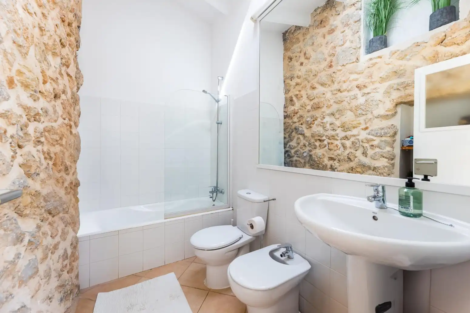 Bany de Casa o xalet en venda en  Palma de Mallorca amb Parquet, Terrassa i Traster