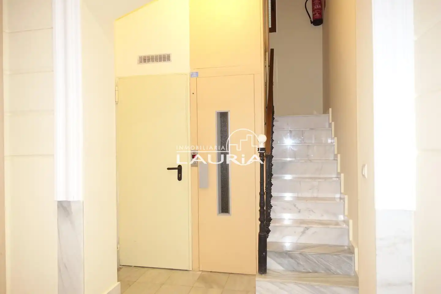 Flat for rent in Valencia  with Air Conditioner, Heating and Storage room