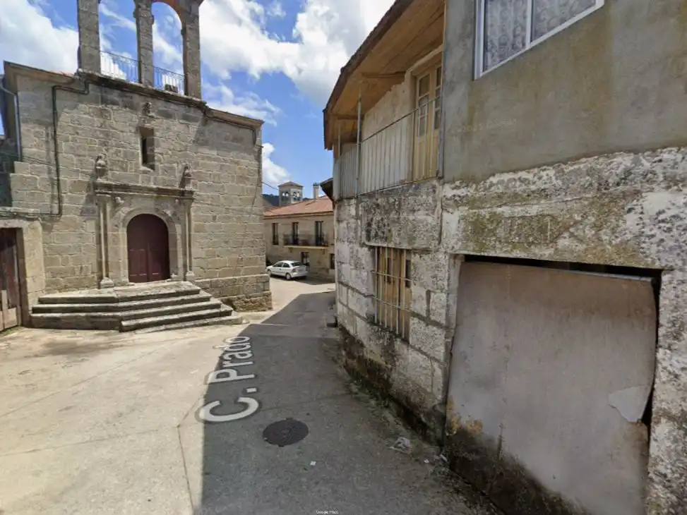 Haus zum Verkauf in Rúa Casanova 3