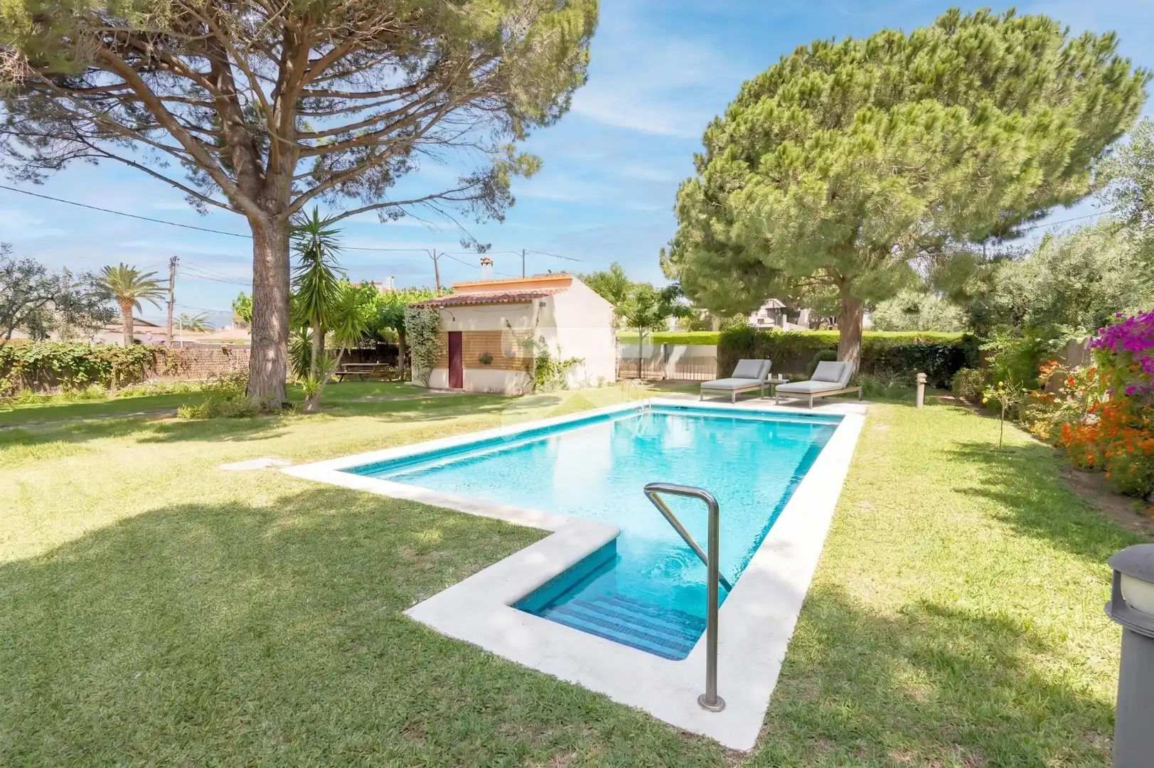 Schwimmbecken von Haus oder Chalet zum Verkauf in Cambrils mit Klimaanlage, Heizung und Privatgarten