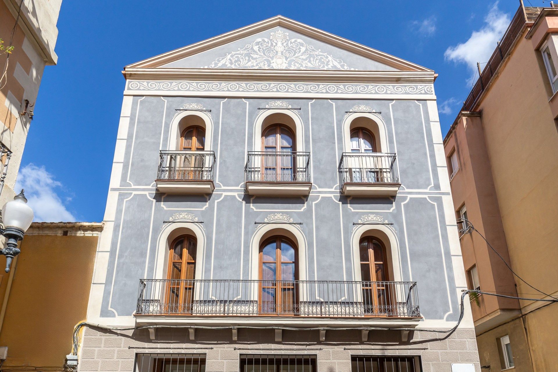 Exterior view of Planta baja for sale in  Barcelona Capital  with Air Conditioner, Heating and Terrace