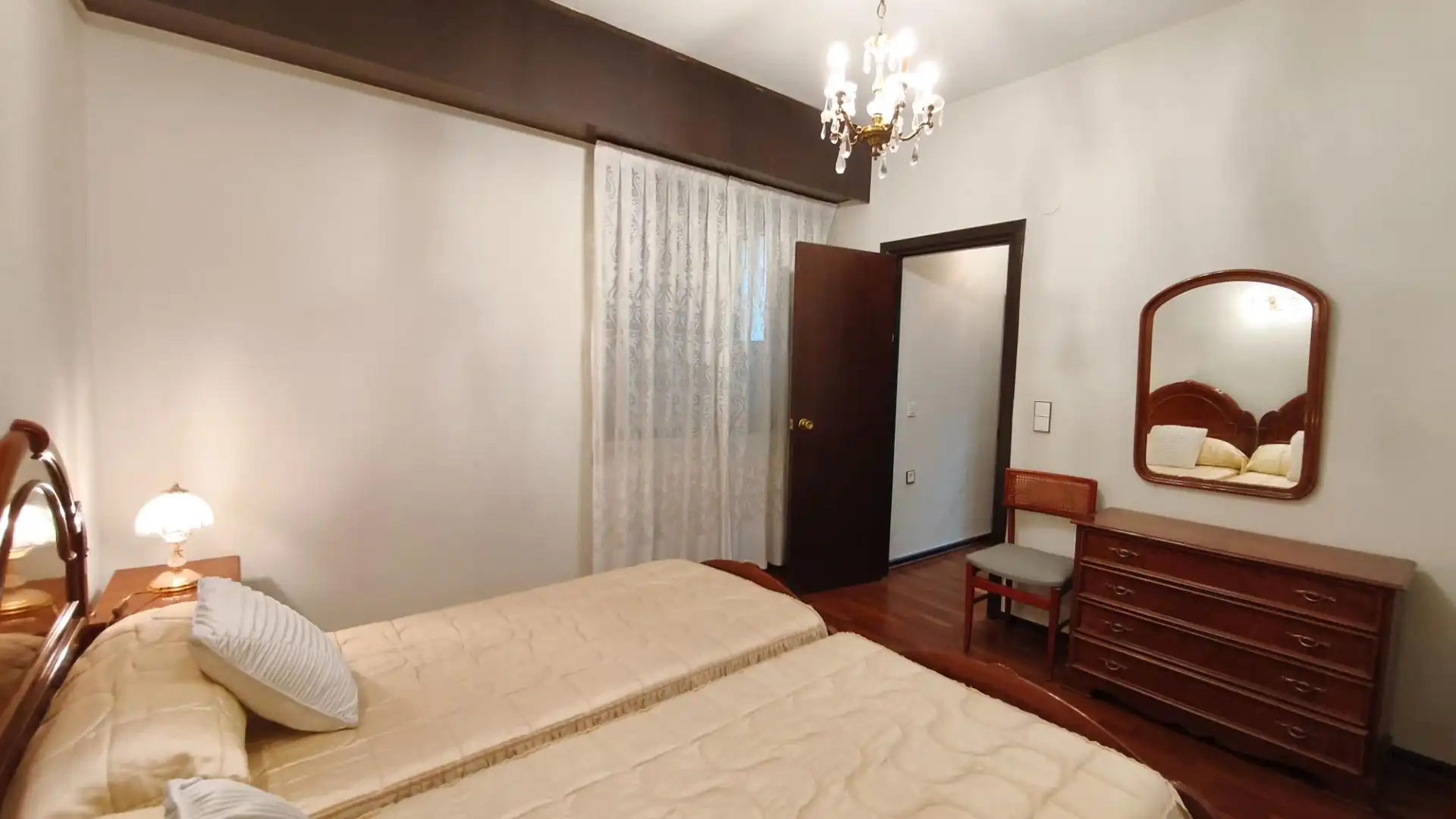 Habitación de Piso de alquiler en Bilbao  con Calefacción y Amueblado