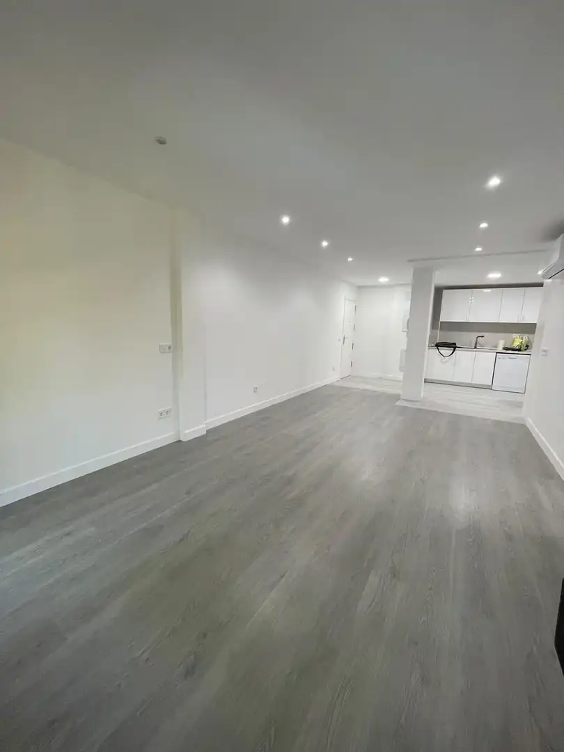 Flat with terrace to rent in Calle Calle Jarosa II, imagen 2