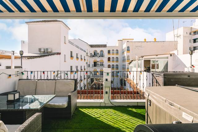 Casa adosada en Venta en Casco Antiguo