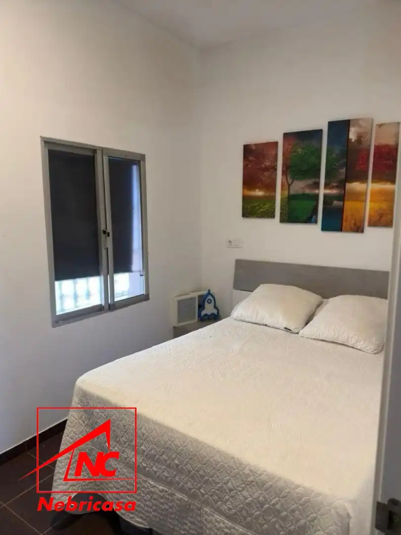 Habitación de Finca rústica en venta en Lebrija con Terraza, Piscina y Amueblado