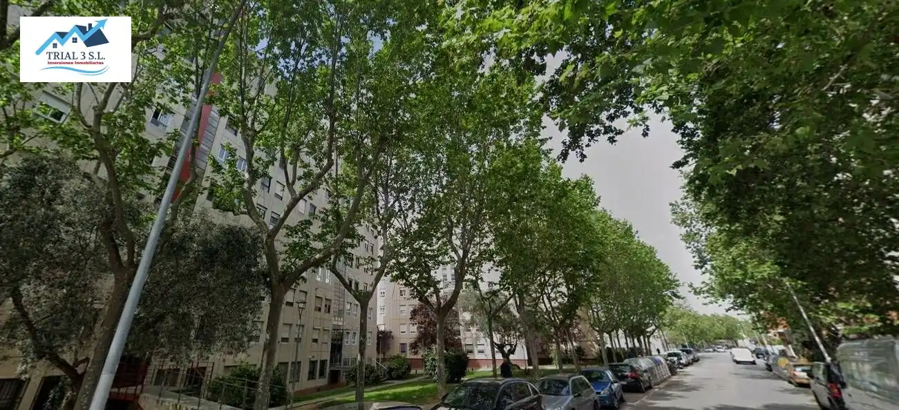 Vista exterior de Piso en venta en Cerdanyola del Vallès