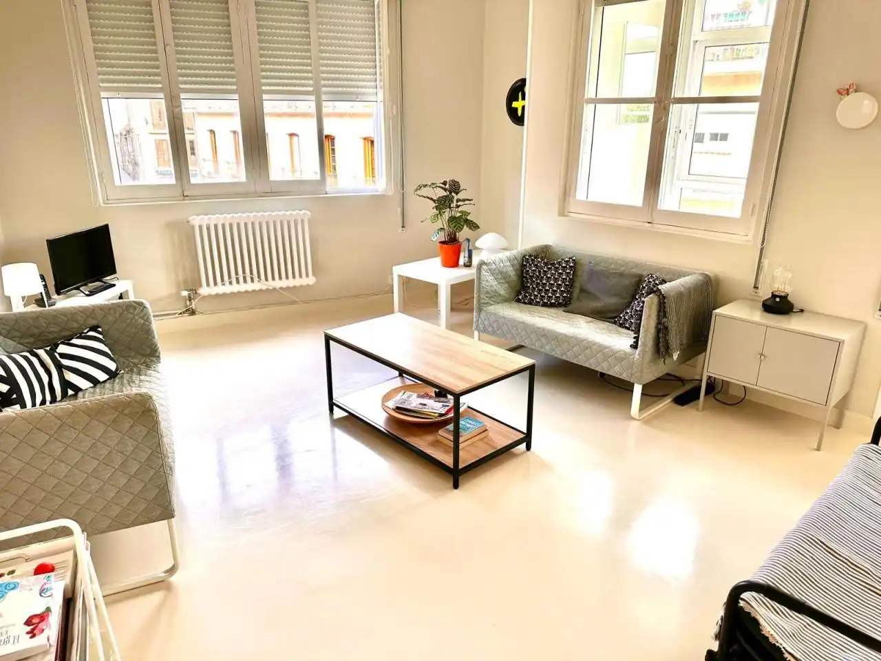 Wohnzimmer von Wohnung zur Miete in Pontevedra Capital  mit Heizung und Möbliert