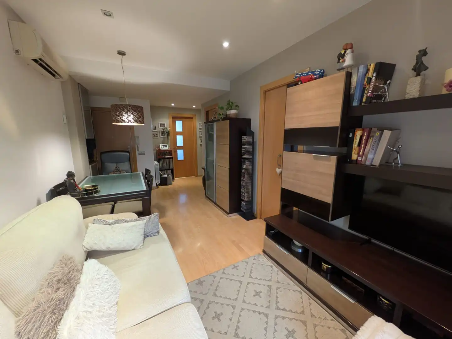 Wohnzimmer von Wohnung zum Verkauf in Sant Joan Despí mit Klimaanlage, Heizung und Parkett