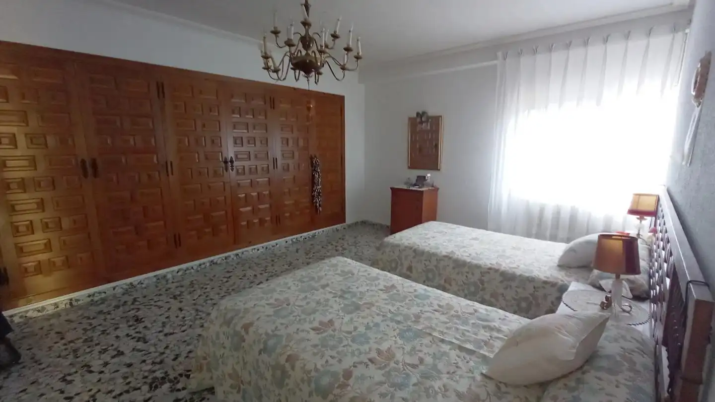 Habitación de Casa o chalet en venta en Pinseque con Calefacción, Jardín privado y Piscina