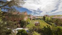 Jardí de Pis en venda en Loeches amb Terrassa i Piscina