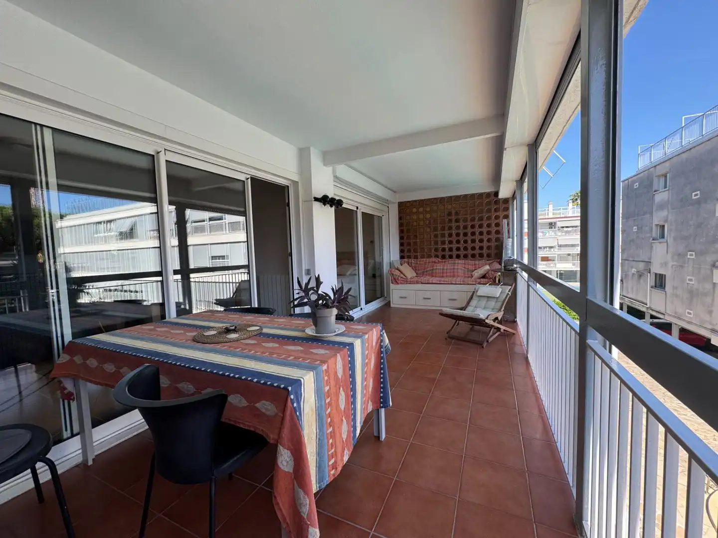 Piso con piscina en venta en La Pineda