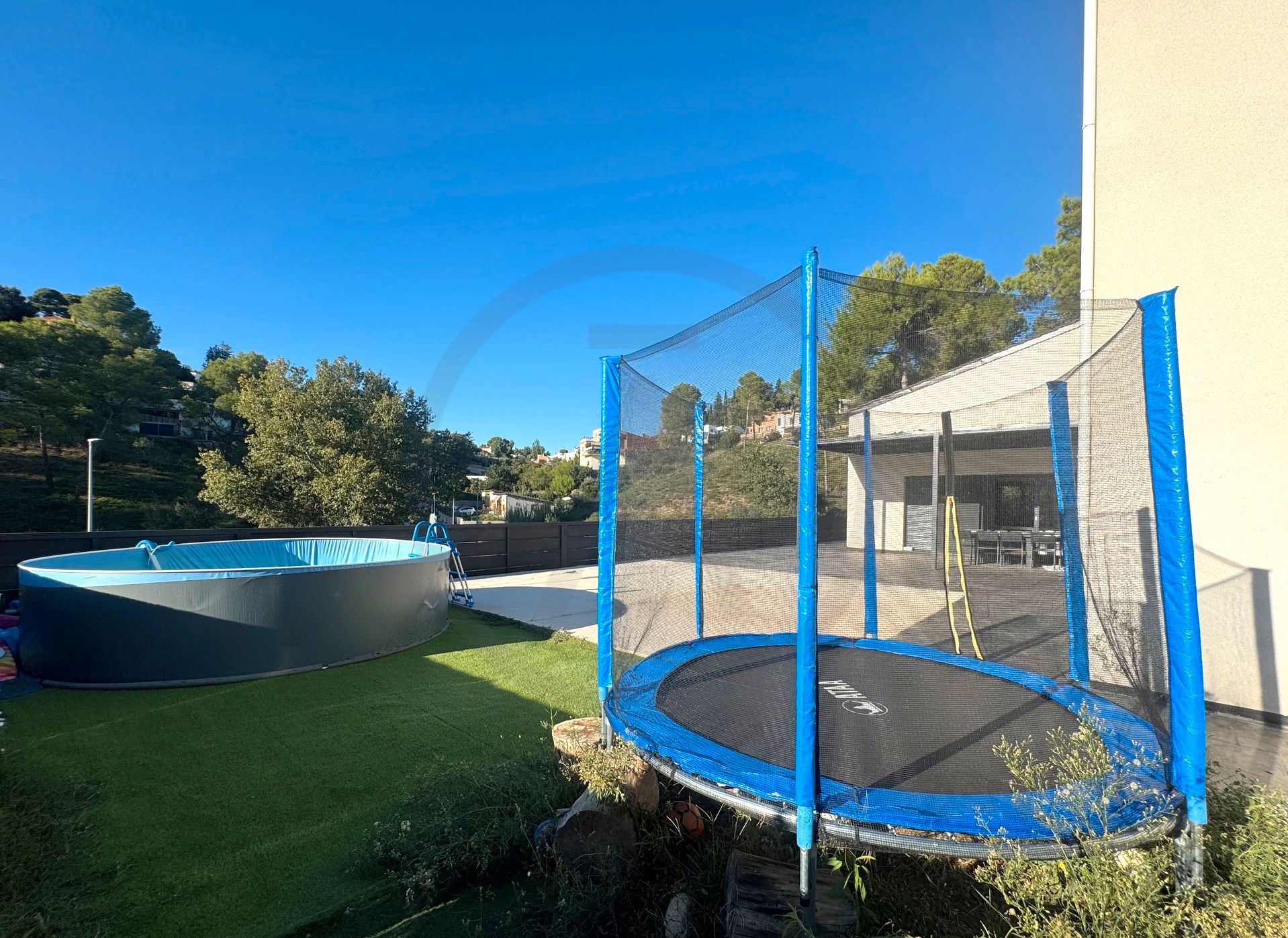 Piscina de Casa o xalet en venda en Viladecavalls amb Aire condicionat, Calefacció i Jardí privat