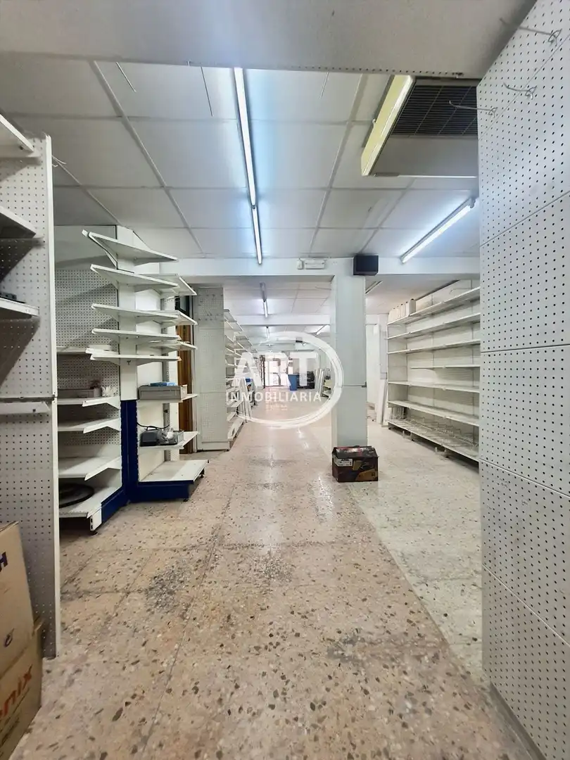 Local en venta en Manises con Aire acondicionado