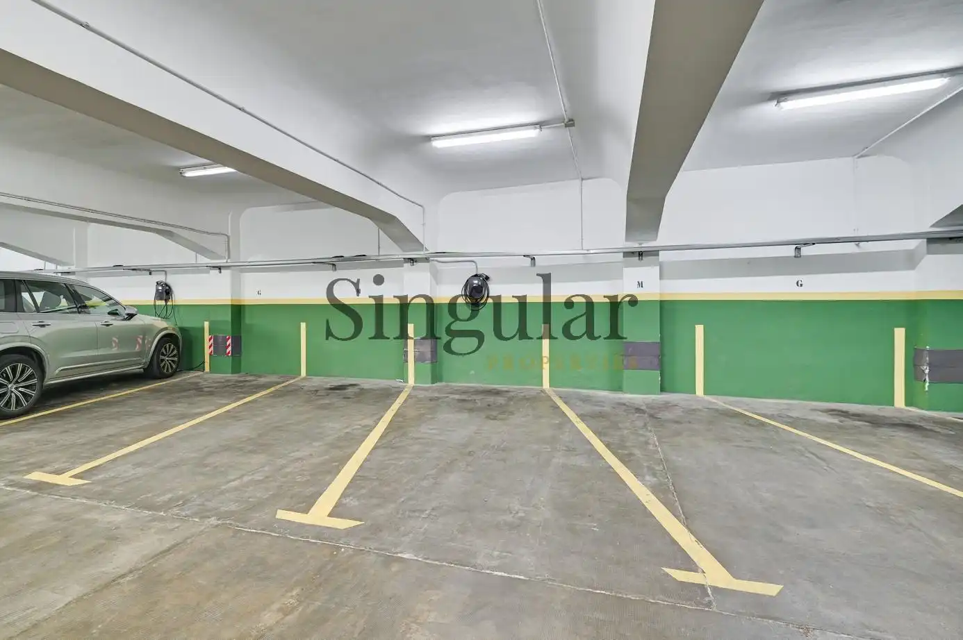 Parkplatz von Wohnung zur Miete in Barcelona mit Klimaanlage, Heizung und Parkett
