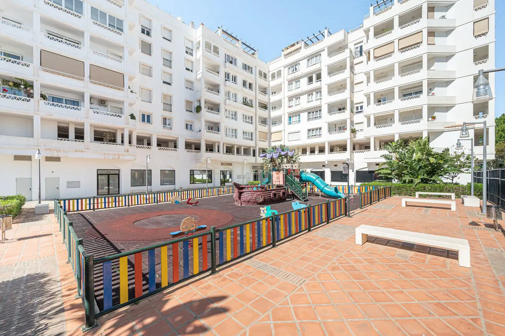 Vista exterior de Garatge en venda en Marbella