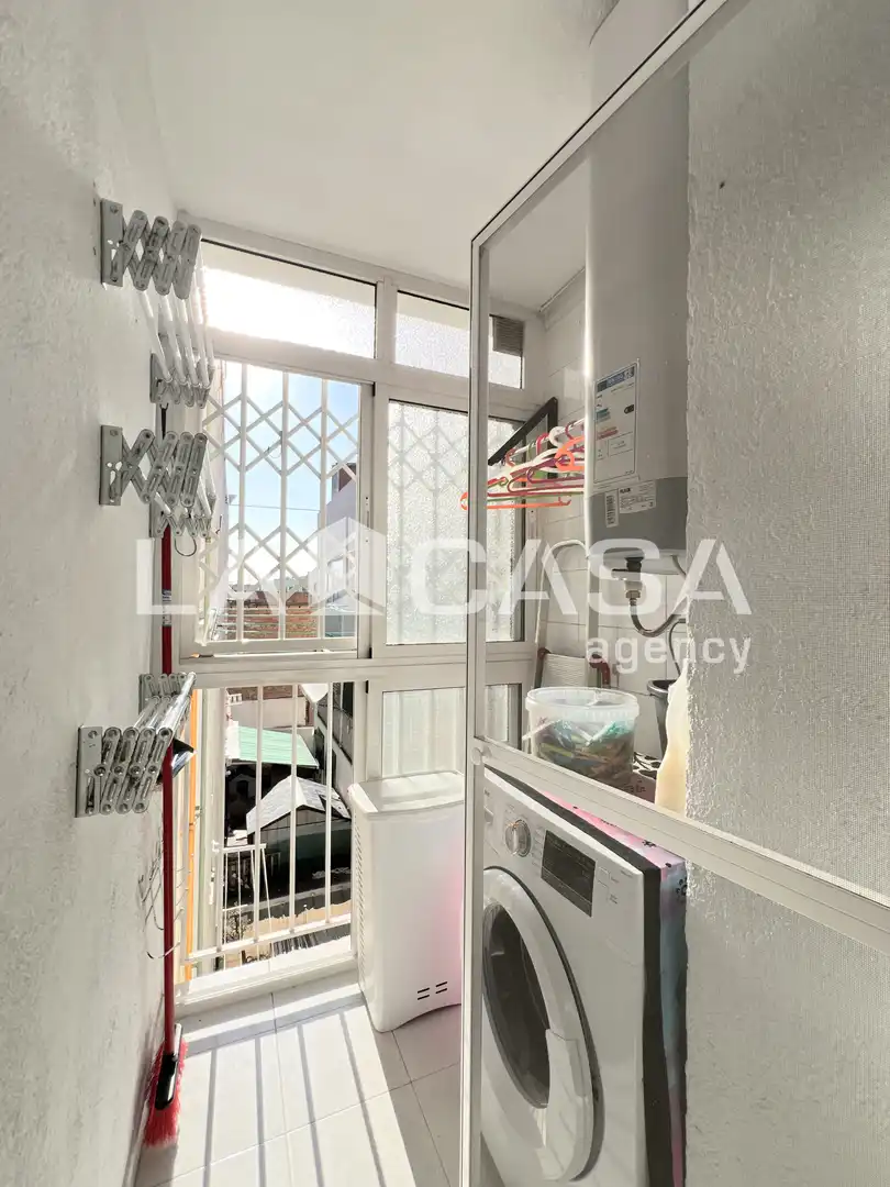 Terrasse von Wohnung zum Verkauf in  Barcelona Capital mit Balkon