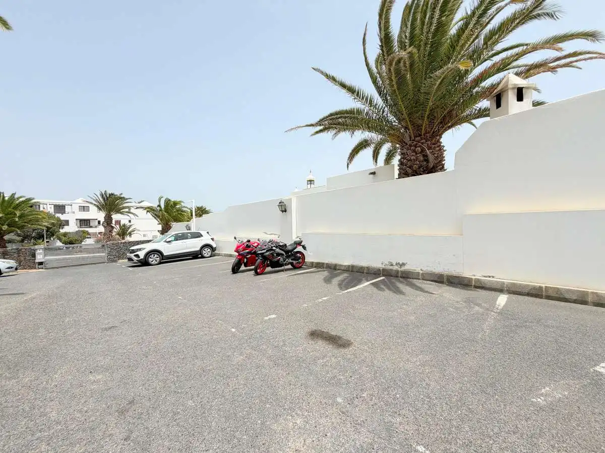 Parkplatz von Wohnungen zum Verkauf in Teguise mit Gemeinschaftspool