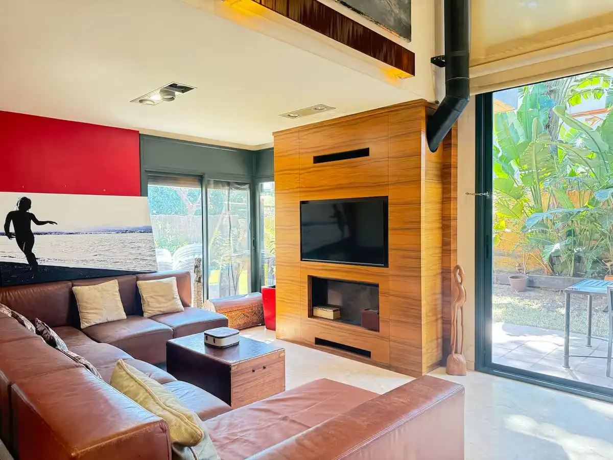 Living room of Houses for rent in Castelldefels  with Air Conditioner, Private garden and Terrace