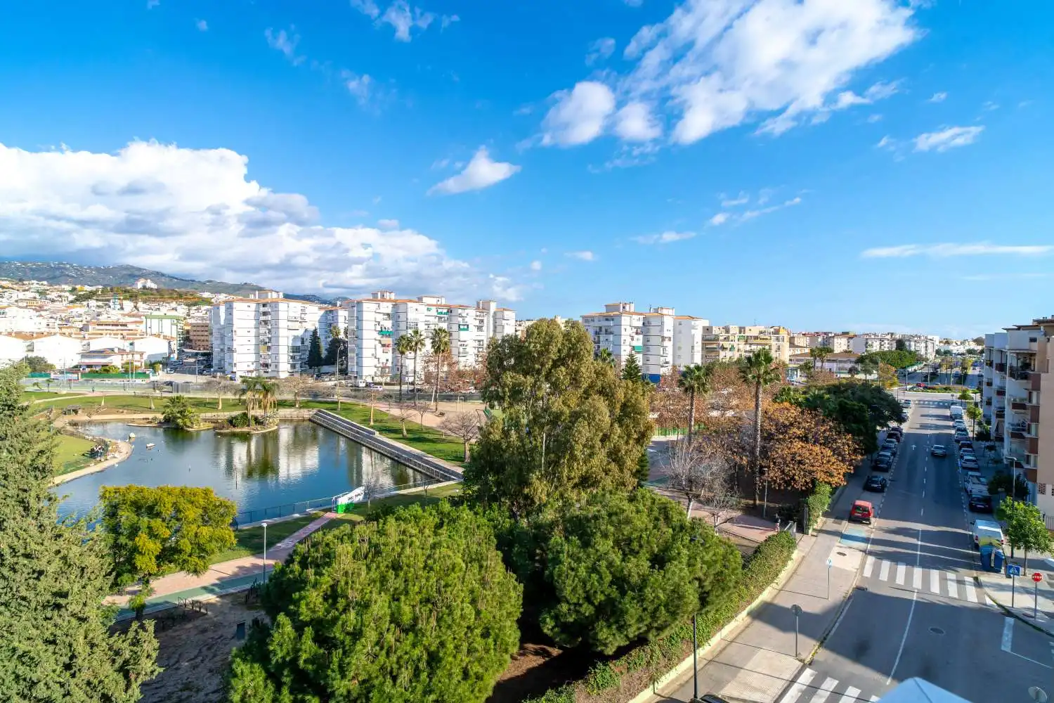 Außenansicht von Wohnungen zum Verkauf in Vélez-Málaga mit Klimaanlage
