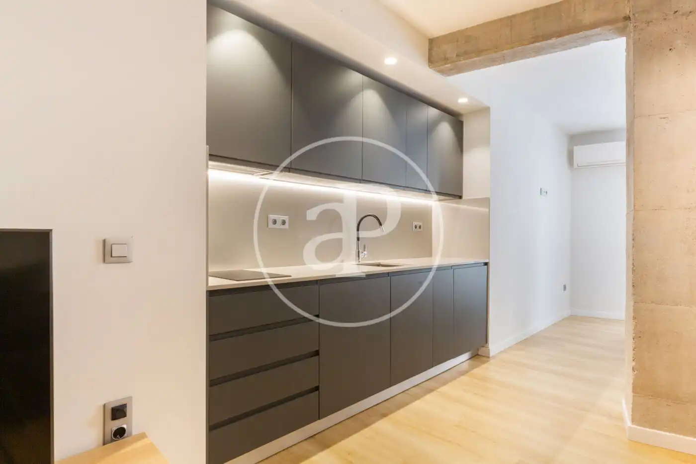 Küche von Loft zur Miete in Valencia mit Klimaanlage, Heizung und Möbliert