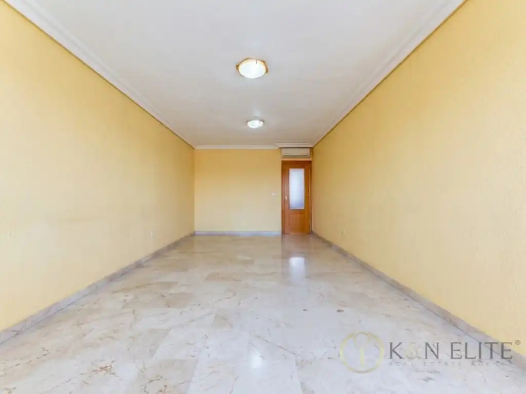 Flat with terrace for sale in Calle del Secretario Juan Antonio Baldovi, imagen 6