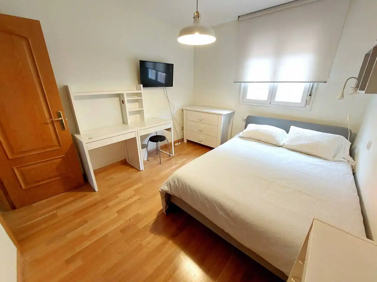 Habitación de Casa adosada en venta en Fuenlabrada con Aire acondicionado, Calefacción y Piscina comunitaria