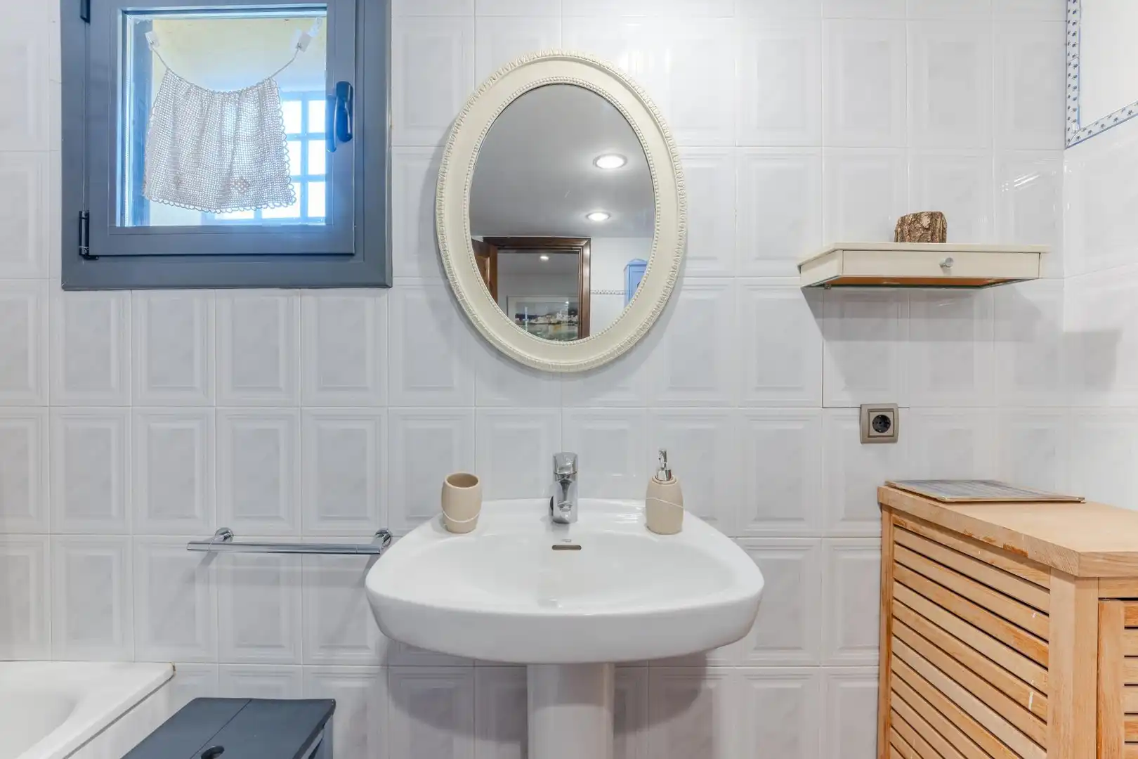 Baño de Finca rústica en venta en Bescanó con Calefacción, Jardín privado y Trastero