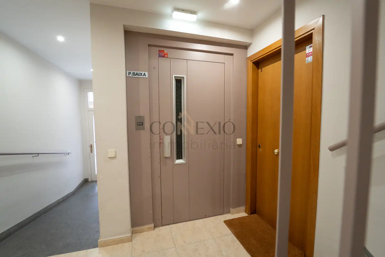 Ground floor for sale in Girona  with Air Conditioner, Heating and Private garden