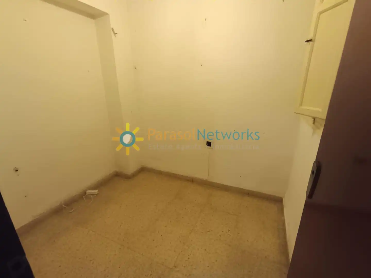 Wohnung zum Verkauf in Oliva mit Ofen