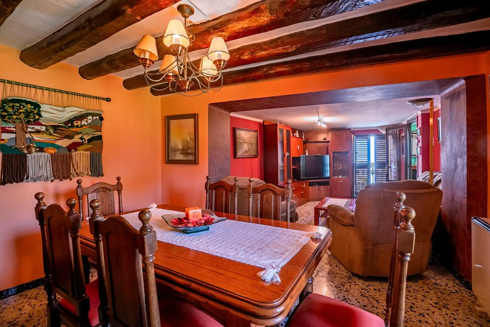 Comedor de Casa o chalet en venta en Laspuña con Calefacción, Jardín privado y Amueblado