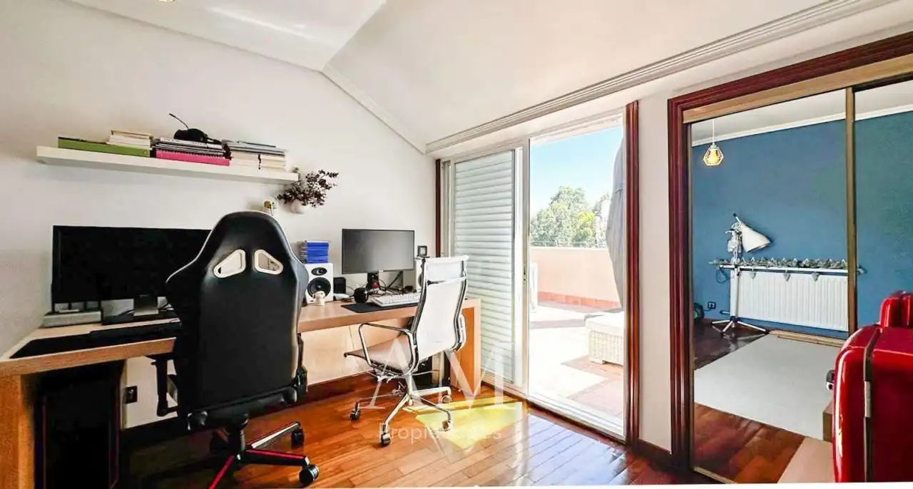Dúplex en venta en Nigrán con Calefacción, Terraza y Trastero
