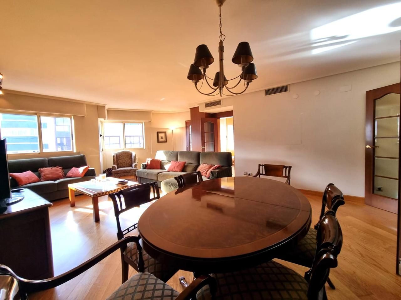 Sala d'estar de Pis en venda en Alicante / Alacant amb Aire condicionat, Calefacció i Terrassa