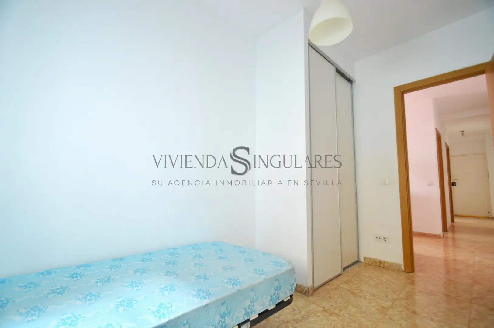 Habitación de Piso en venta en Sevilla con Amueblado