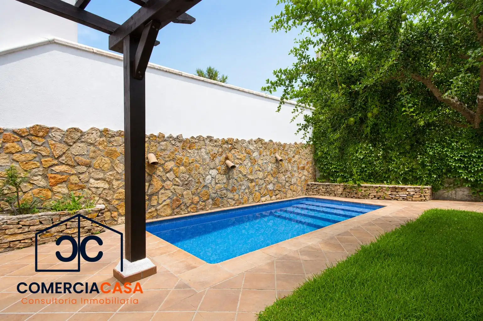 Piscina de Casa o chalet en venta en Jun con Calefacción, Trastero y Piscina