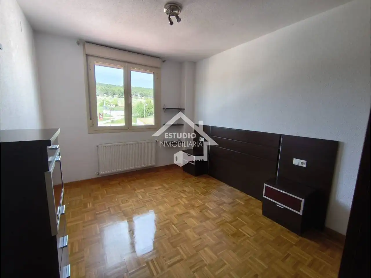 Habitación de Piso en venta en Lodosa con Calefacción, Trastero y Balcón