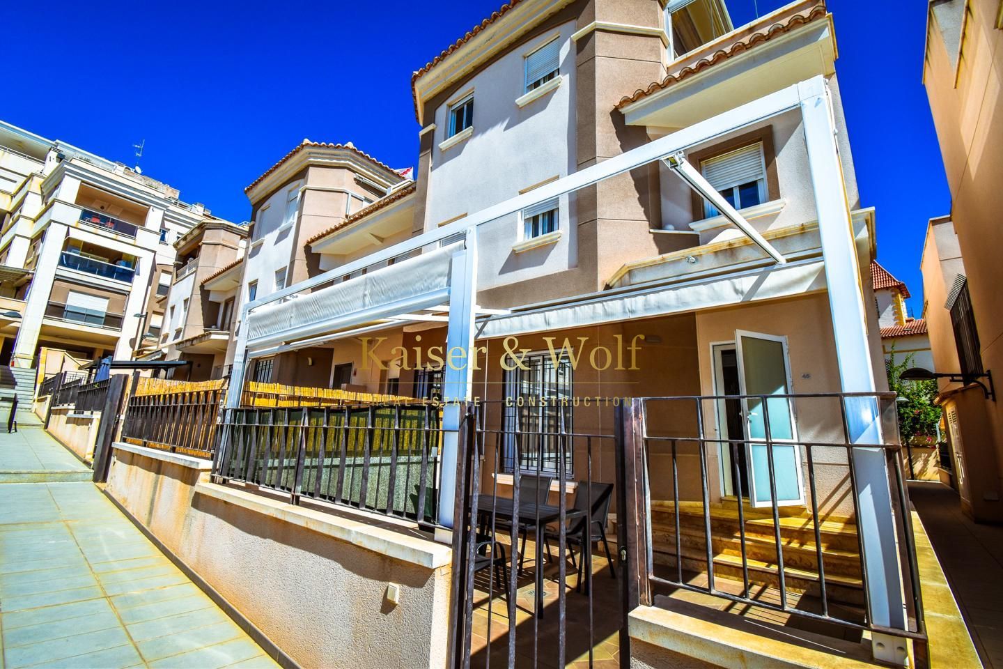 Exterior view of House or chalet for sale in Santa Pola  with Air Conditioner, Terrace and Furnished