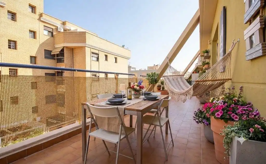 Ático con ascensor en venta en Calle ISLA PLANESIA