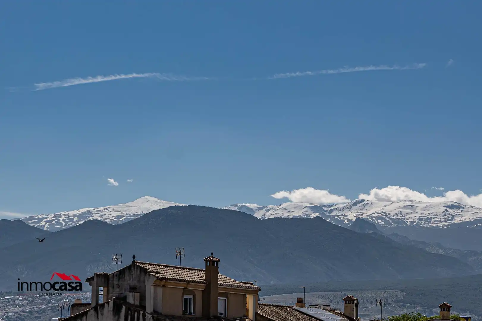 Vista exterior de Casa adosada en venda en Armilla amb Aire condicionat, Calefacció i Jardí privat