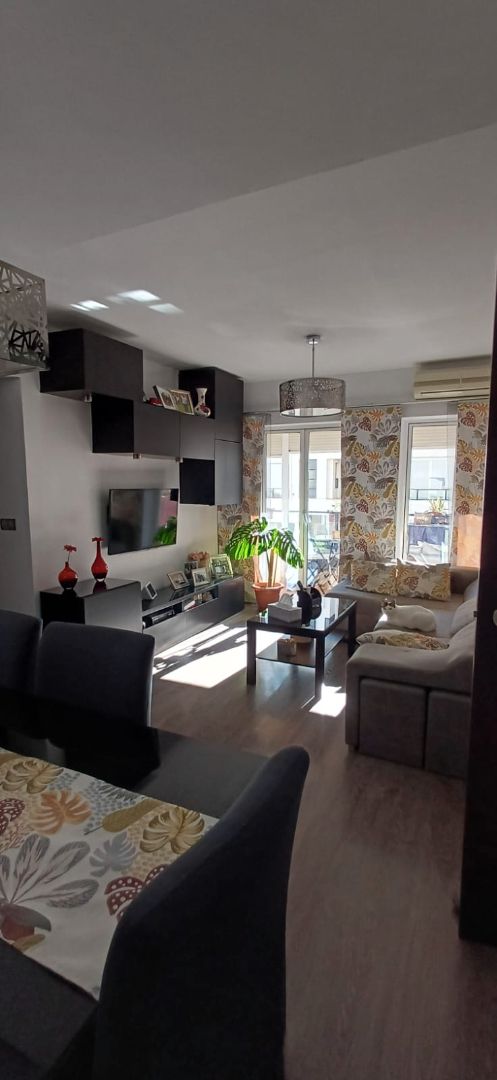 Living room of Flat for sale in  Huelva Capital  with Air Conditioner, Terrace and Furnished