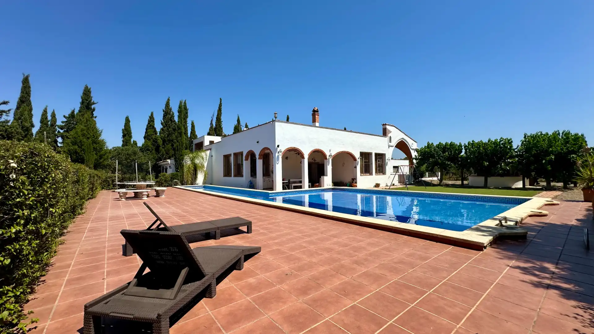 Casa con terraza en venta en Partida Hortas 3, imagen 2