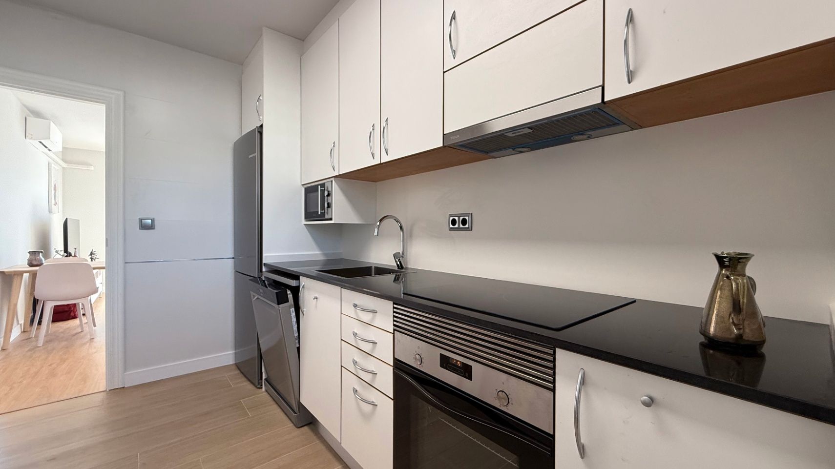 Cuina de Apartament en venda en Orihuela amb Aire condicionat, Terrassa i Piscina