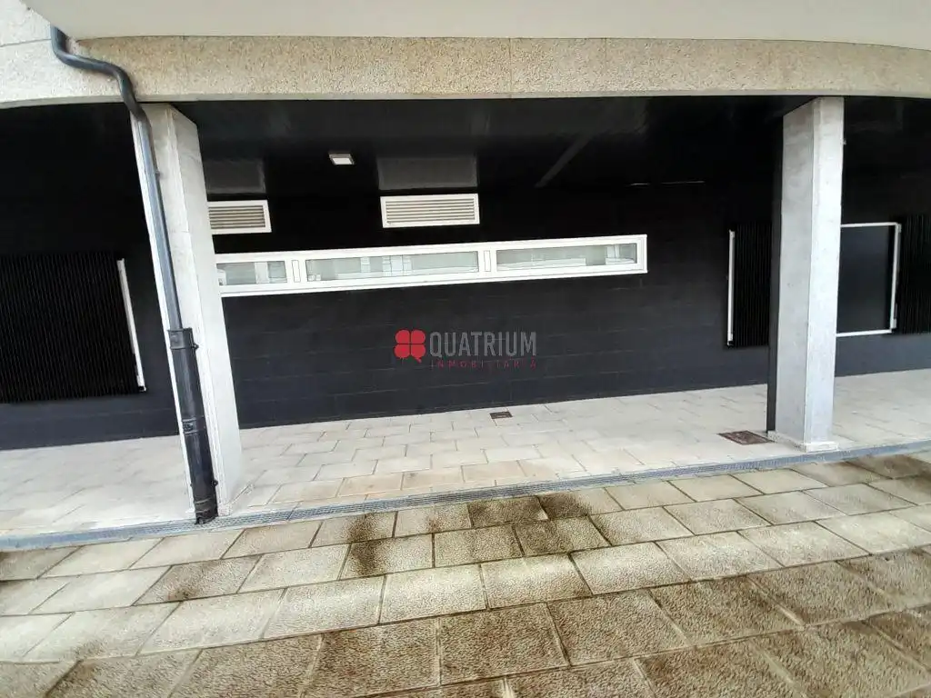 Vista exterior de Oficina en venta en Santiago de Compostela  con Aire acondicionado y Calefacción