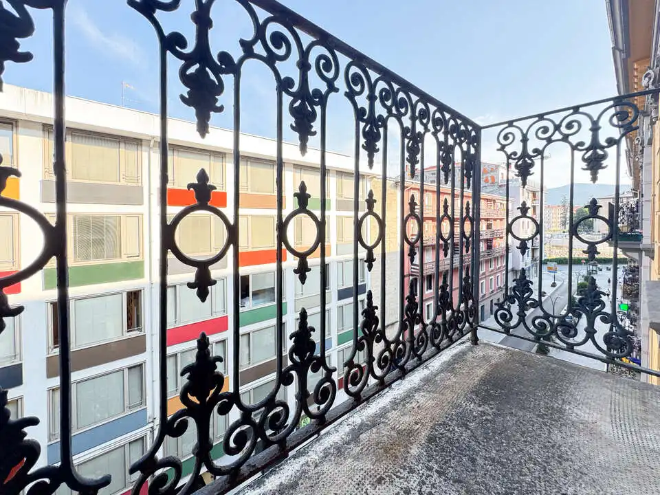 Terraza de Piso en venta en Zumarraga con Balcón