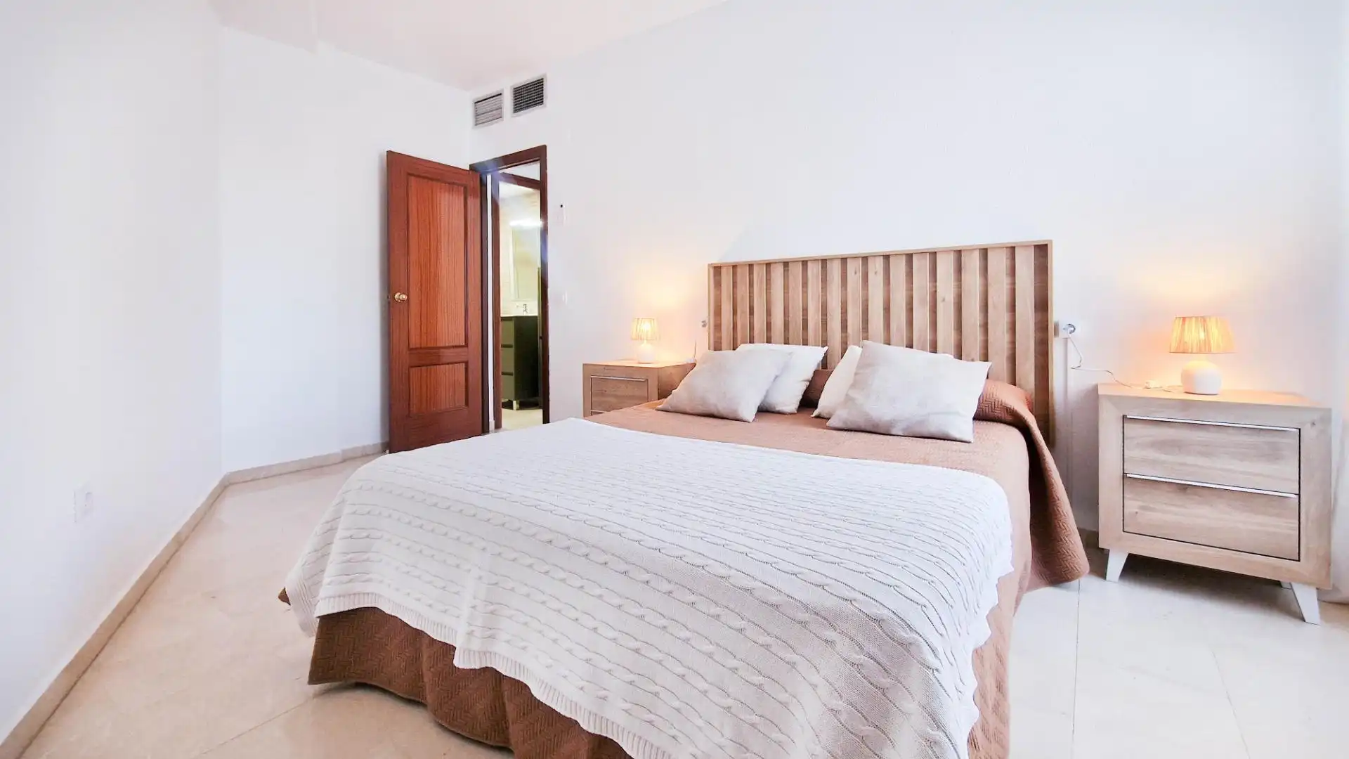 Habitación de Apartamento de alquiler en Badajoz con Amueblado